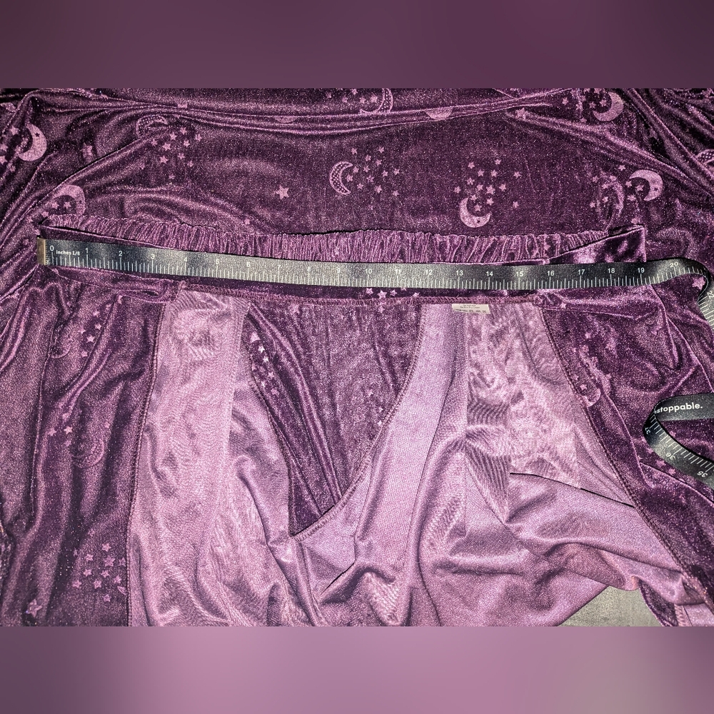 SPIRIT Plus Purple Velvet Cape with Moon & Stars - Picture 5 of 7